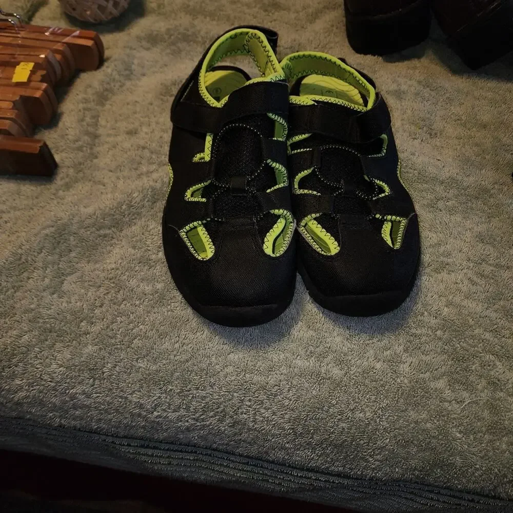 RUGGED OUTBACK EUC BOYS YOUTH SIZE 6 OUTDOOR SPORT SANDALS SHOES